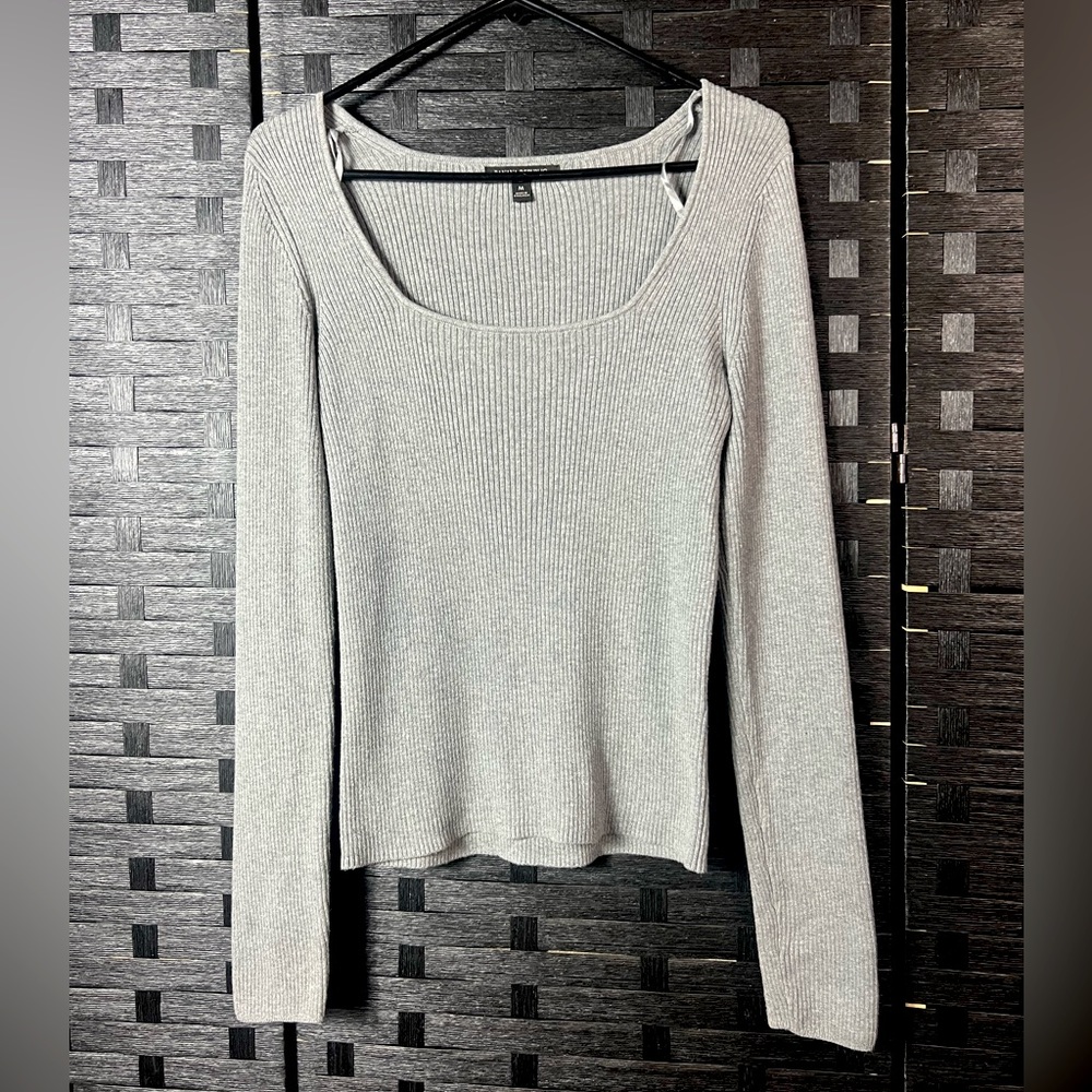 Grey Banana Republic Sweater. Size Medium. Like NEW!